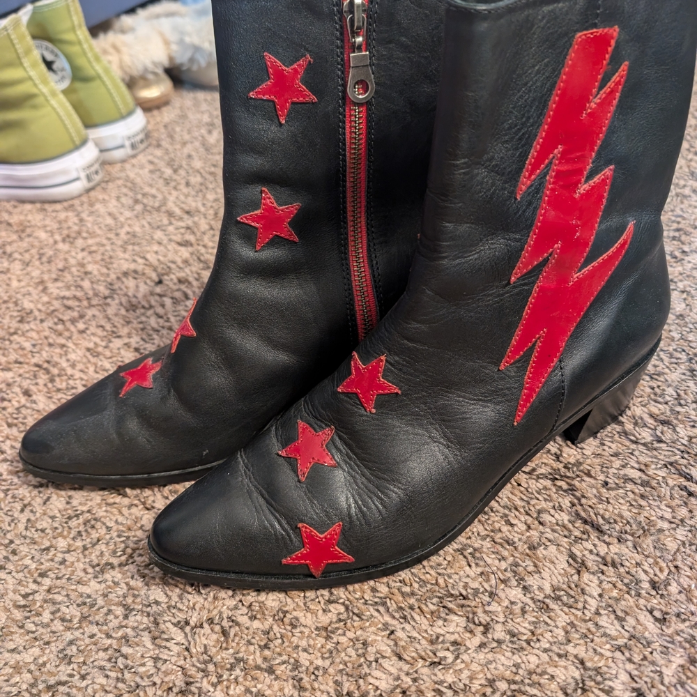 Black and Red Star Women's Boots